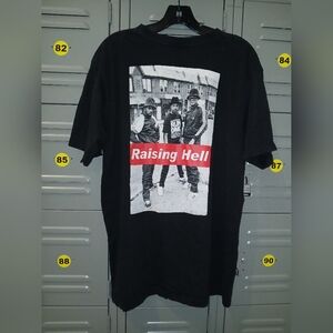 RUN DMC Raising Hell Hip-Hop Graphic Men's T-Shirt Size XL.